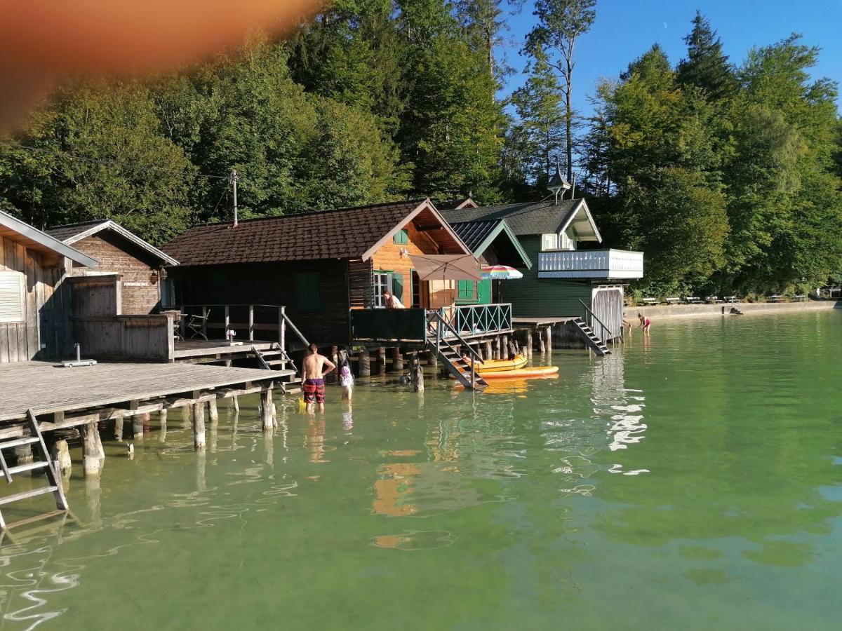 Wunderschoene Ferienwohnung Mit Seeblick Zell am Moos Exterior foto